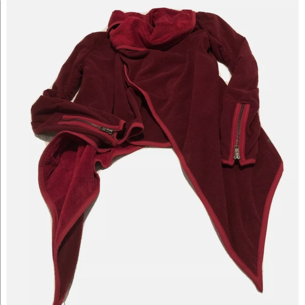 LULULEMON Presence of Mind Jacket Deep Cranberry Womens size 4